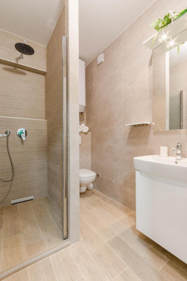 Apartments Niro Split Buitenkant foto