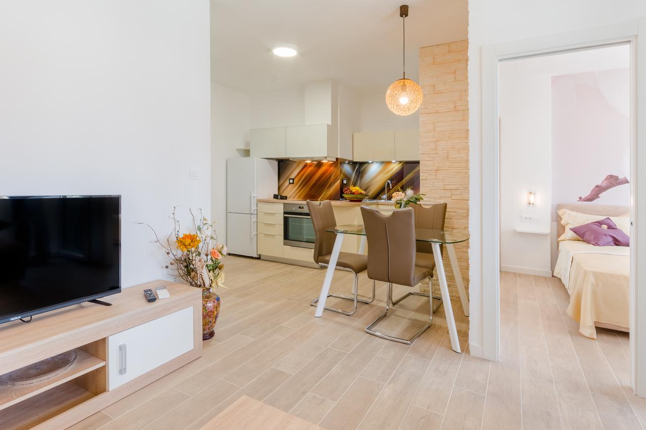Apartments Niro Split Buitenkant foto